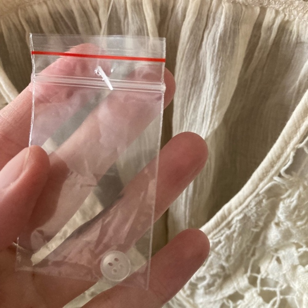 Free People Sorelle Lace V-Neck White Ivory Lace Crop Top Blouse - Picture 10 of 16